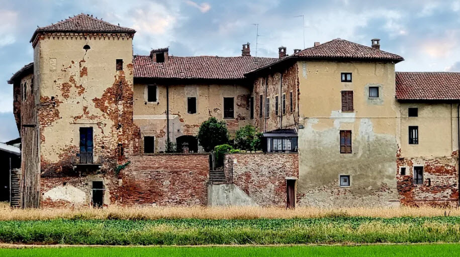 Castello di Celpenchio, Italy